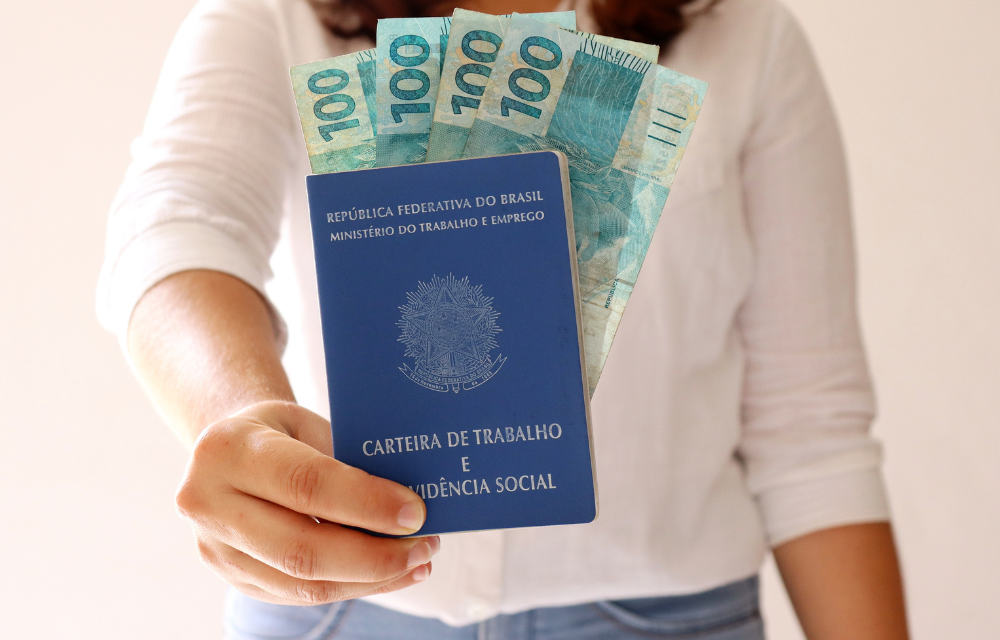 Elaboração da folha de pagamento: conhecimento trabalhista e habilidades contábeis.